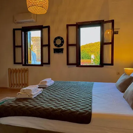 George&michael Traditional House דירה *