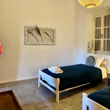 George&michael Traditional House דירה *