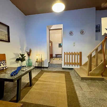 דירה George&michael Traditional House *