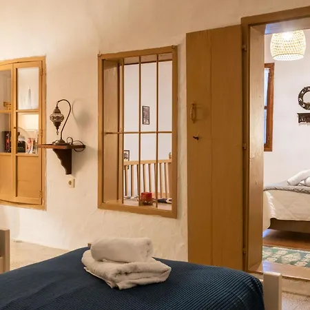 George&michael Traditional House *