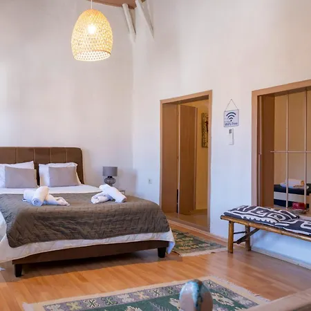 George&michael Traditional House شقة